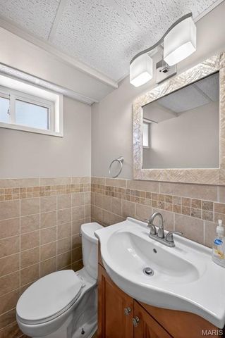 340 Woodbridge Drive, St Charles, MO 63303