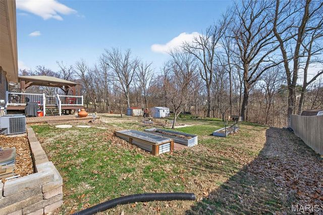 340 Woodbridge Drive, St Charles, MO 63303