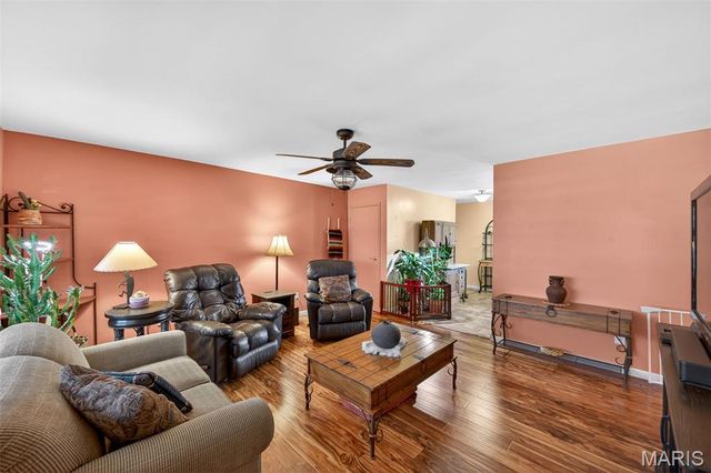 340 Woodbridge Drive, St Charles, MO 63303