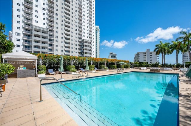 1425 Brickell Ave 58A, Miami, FL 33131