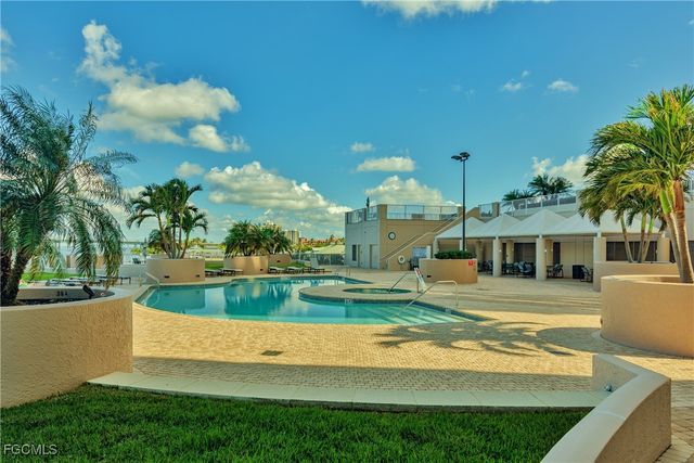2104 W FIRST ST 2702, Fort Myers, FL 33901