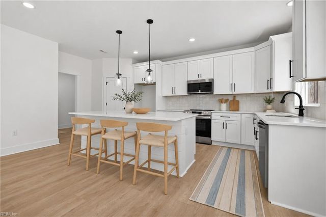 1635 Colonial AVE, Smithfield, VA 23430