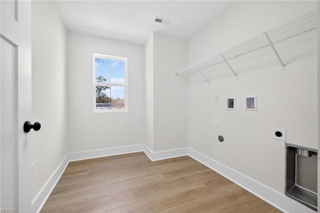 1635 Colonial AVE, Smithfield, VA 23430
