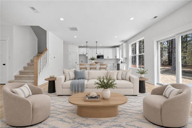 1635 Colonial AVE, Smithfield, VA 23430