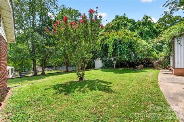 3237 Harrow Place, Charlotte, NC 28205