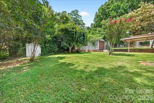 3237 Harrow Place, Charlotte, NC 28205