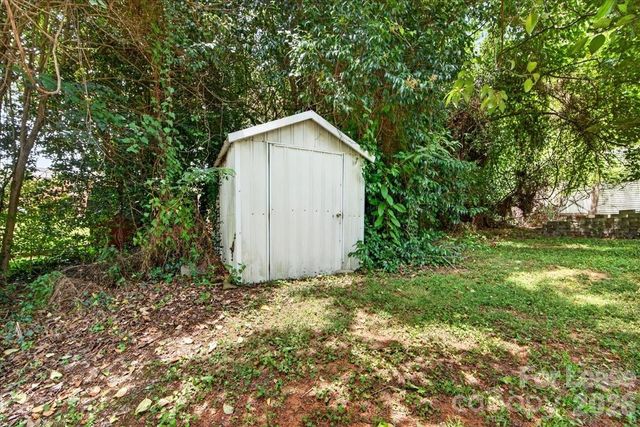 3237 Harrow Place, Charlotte, NC 28205