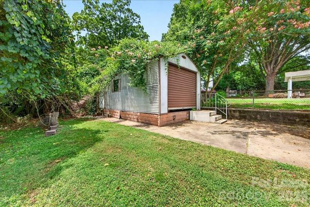 3237 Harrow Place, Charlotte, NC 28205