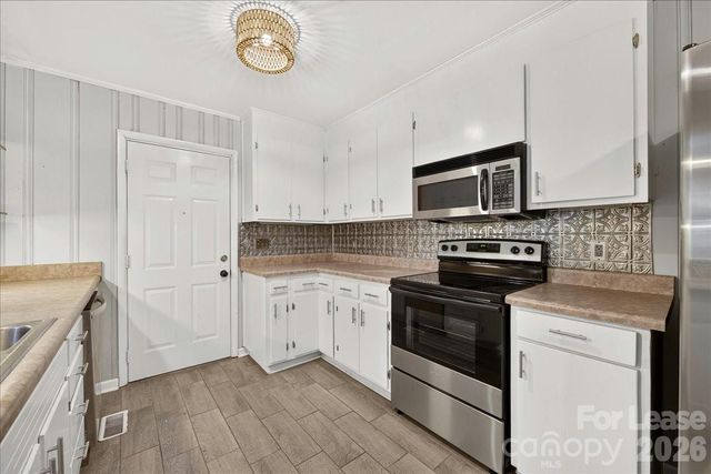 3237 Harrow Place, Charlotte, NC 28205