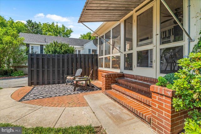 1606 N MARKET ST, Frederick, MD 21701