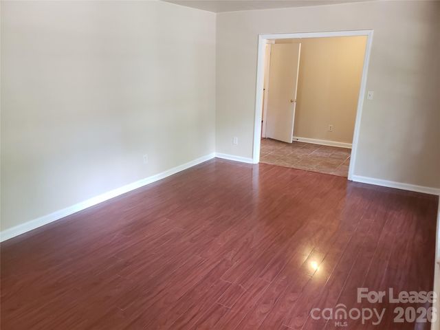 814 Pineborough Road, Charlotte, NC 28212