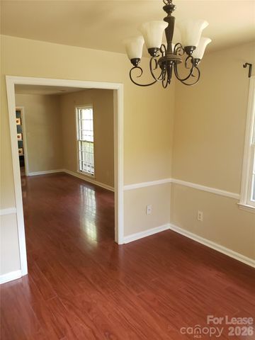 814 Pineborough Road, Charlotte, NC 28212