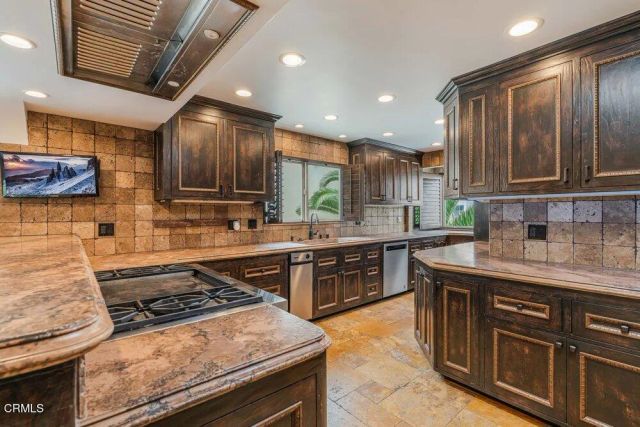 5344 Seabreeze Way, Oxnard, CA 93035