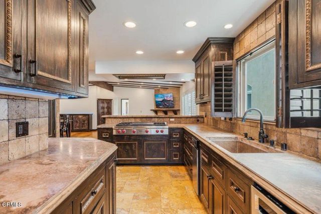 5344 Seabreeze Way, Oxnard, CA 93035