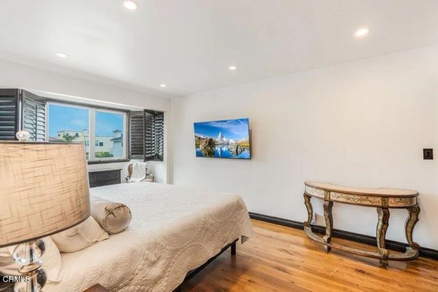5344 Seabreeze Way, Oxnard, CA 93035