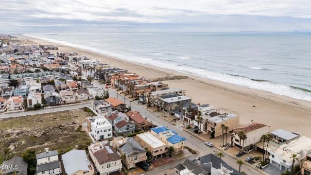 5344 Seabreeze Way, Oxnard, CA 93035