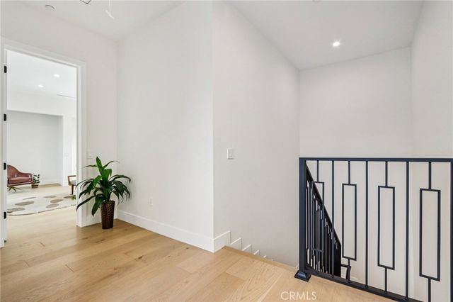 10511 Mary Bell Avenue, Shadow Hills, CA 91040