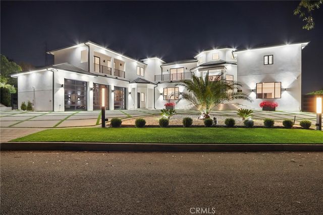 10511 Mary Bell Avenue, Shadow Hills, CA 91040