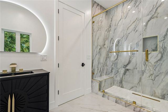 10511 Mary Bell Avenue, Shadow Hills, CA 91040