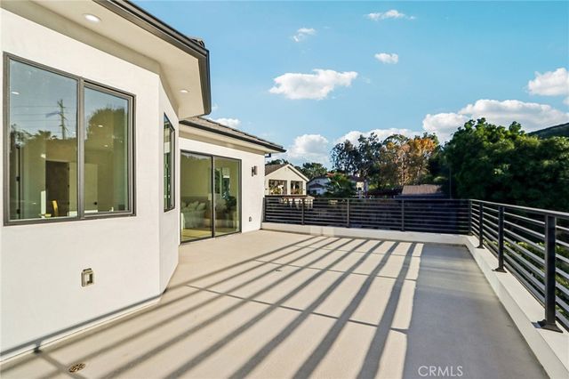 10511 Mary Bell Avenue, Shadow Hills, CA 91040