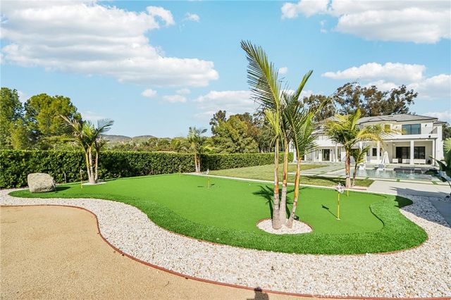 10511 Mary Bell Avenue, Shadow Hills, CA 91040