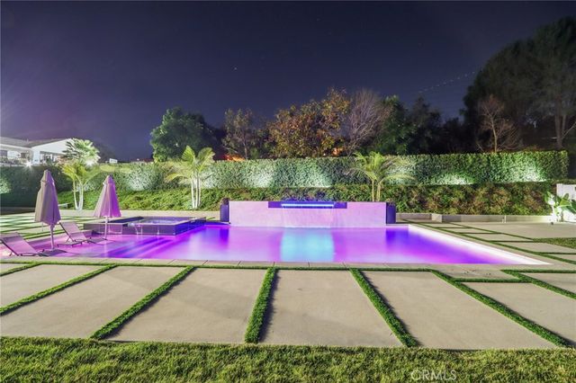 10511 Mary Bell Avenue, Shadow Hills, CA 91040