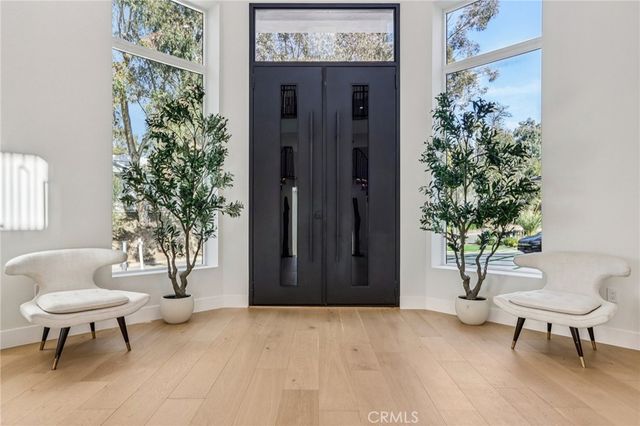 10511 Mary Bell Avenue, Shadow Hills, CA 91040