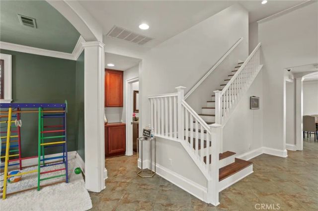685 White Mountain Cir, Corona, CA 92881