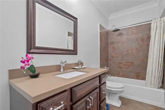 685 White Mountain Cir, Corona, CA 92881