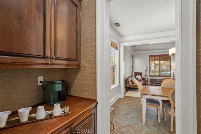 685 White Mountain Cir, Corona, CA 92881