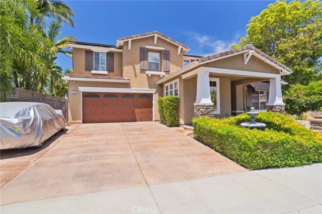 685 White Mountain Cir, Corona, CA 92881