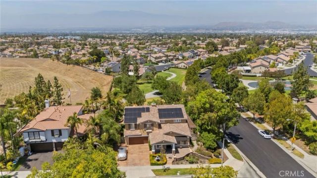 685 White Mountain Cir, Corona, CA 92881