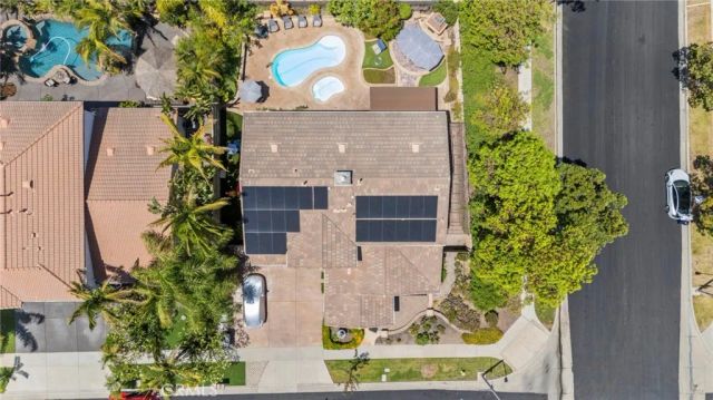 685 White Mountain Cir, Corona, CA 92881