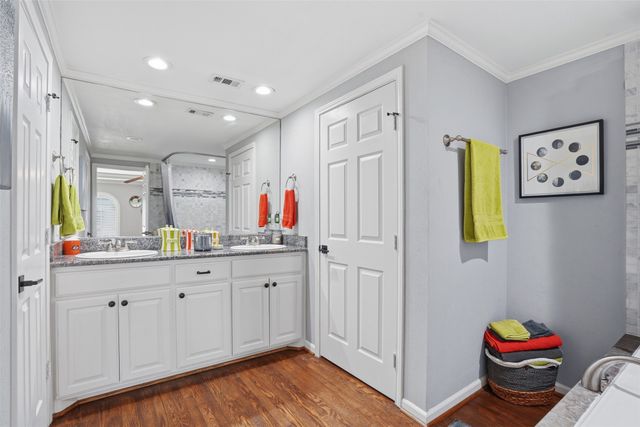 9683 Whitehurst Drive, Dallas, TX 75243