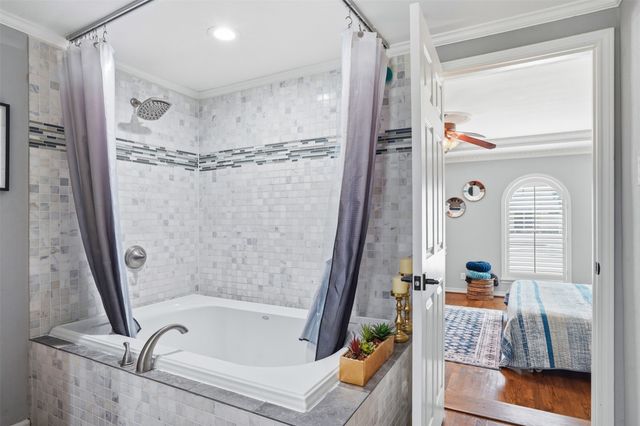 9683 Whitehurst Drive, Dallas, TX 75243