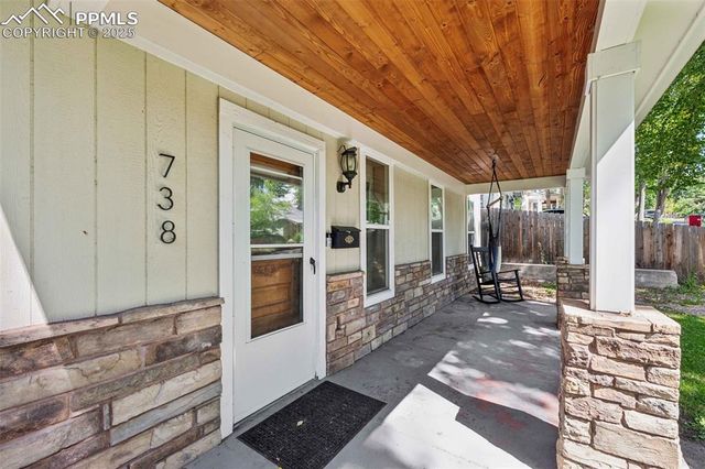 738 E Cache La Poudre Street, Colorado Springs, CO 80903