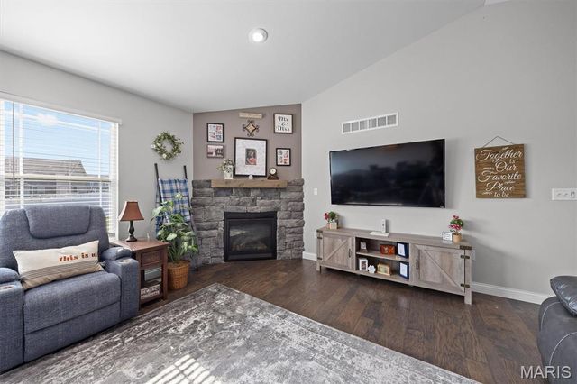 250 Beauregard Drive, Shiloh, IL 62221