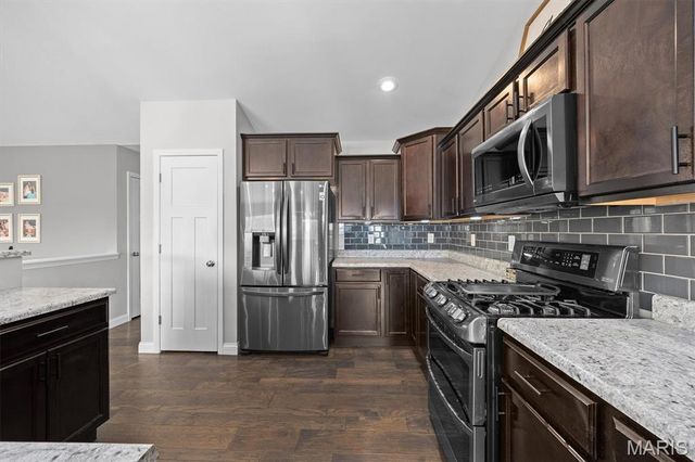 250 Beauregard Drive, Shiloh, IL 62221