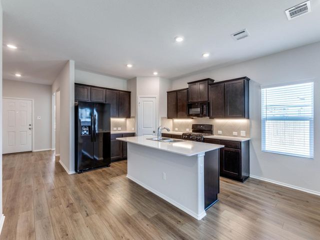 204 Magione ST, Hutto, TX 78634