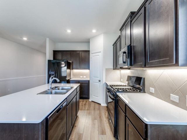 204 Magione ST, Hutto, TX 78634