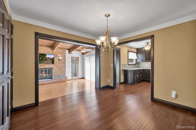 26637 Clairview Drive, Dearborn Heights, MI 48127