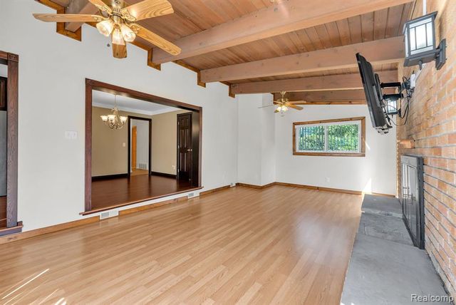 26637 Clairview Drive, Dearborn Heights, MI 48127