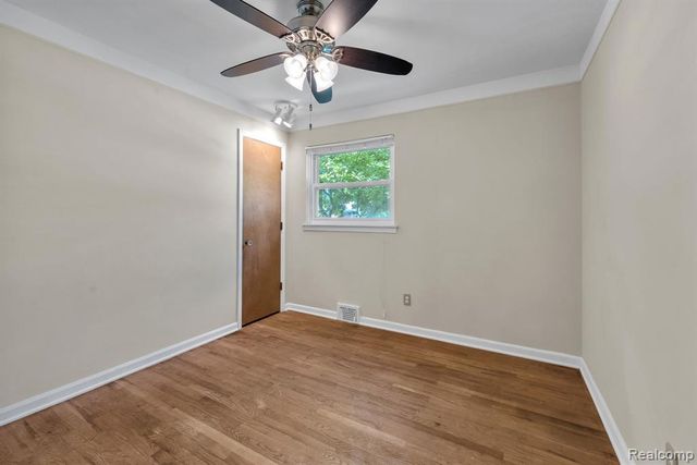 26637 Clairview Drive, Dearborn Heights, MI 48127