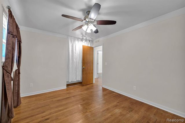26637 Clairview Drive, Dearborn Heights, MI 48127