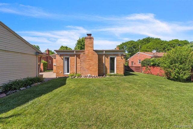 26637 Clairview Drive, Dearborn Heights, MI 48127