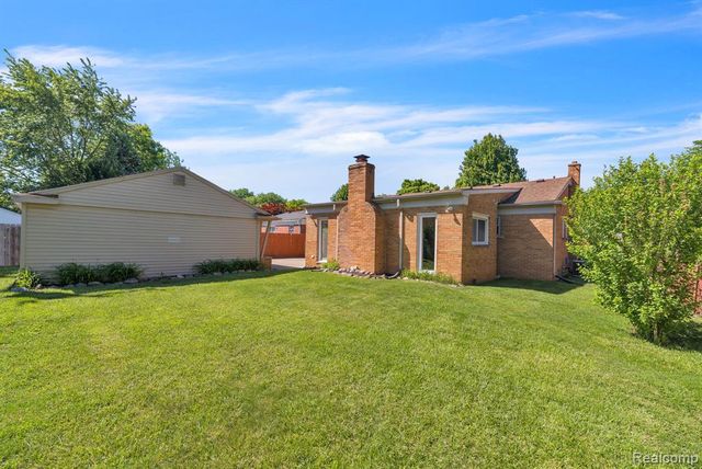26637 Clairview Drive, Dearborn Heights, MI 48127