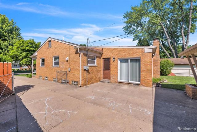 26637 Clairview Drive, Dearborn Heights, MI 48127