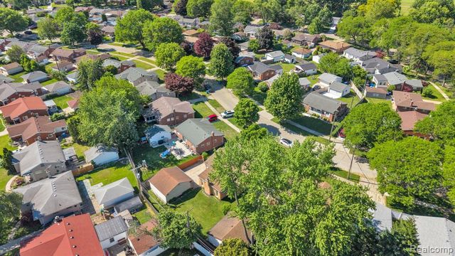 26637 Clairview Drive, Dearborn Heights, MI 48127