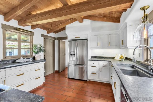 200 Palm Avenue, Coronado, CA 92118