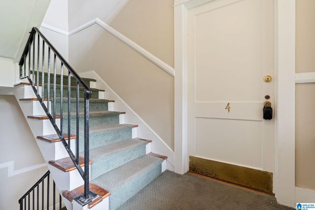 1131 30th St S Apt 4, Birmingham, AL 35205